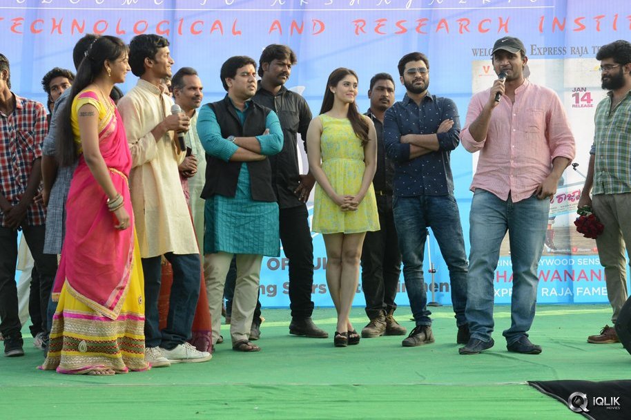 Express-Raja-Movie-Team-at-Aurora-Engineering-College